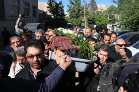 مراسم تشییع پیکر «حسین قندی» - استاد روزنامه‌نگاری